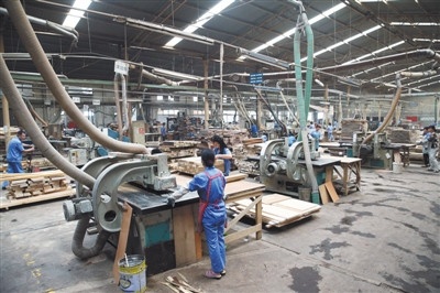 一些家具廠通過整體改造，已經(jīng)達(dá)到國家標(biāo)準(zhǔn)。